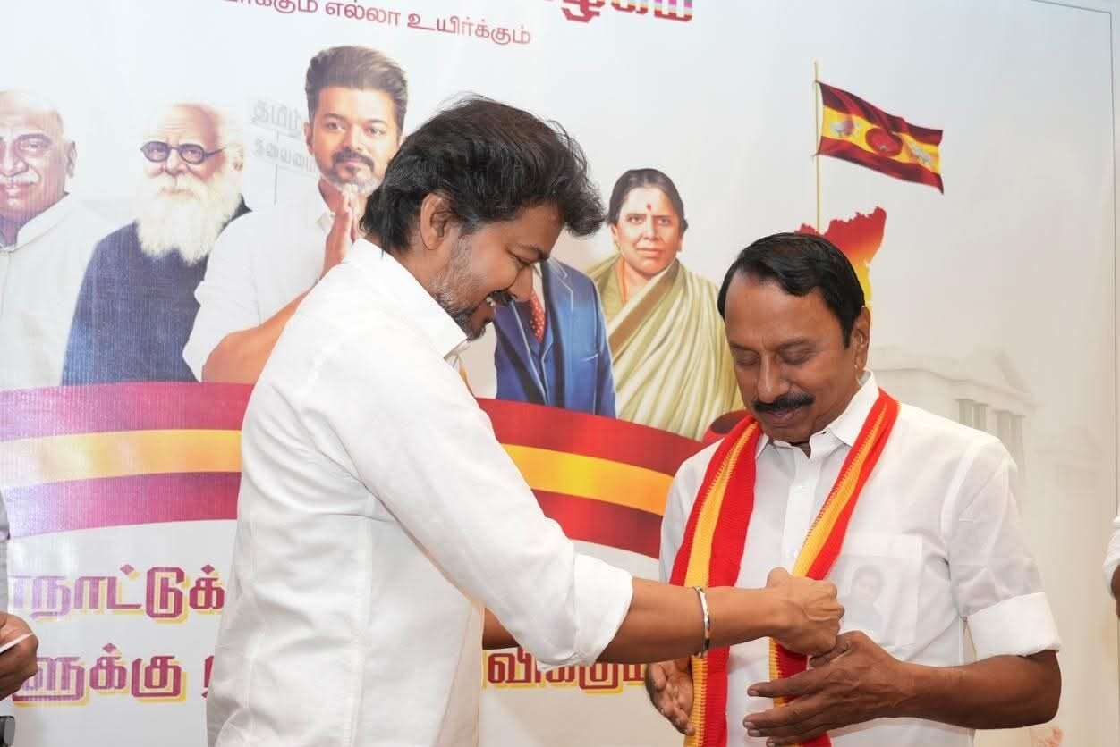 ஈரோடு தவெக பொதுக்கூட்டத்துக்கு போலீஸ் அனுமதி மறுக்கவில்லை – செங்கோட்டையன் விளக்கம்!