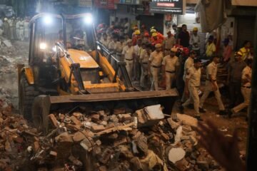 டெல்லி சத்ய நிகேதனில் பயங்கர கட்டிட விபத்து: பலி எண்ணிக்கை 6 ஆக உயர்வு!