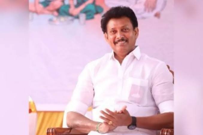 முன்னாள் அமைச்சர் அன்பில் மகேஸ் வீட்டில் மத்திய குற்றப்பிரிவு சோதனை !! 1 Anbil Mahesh